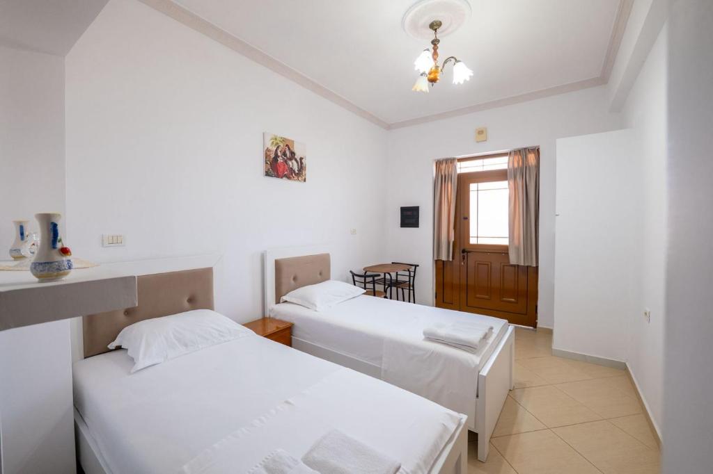 Villa Kitchen